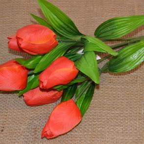 kytica tulipan-červeny